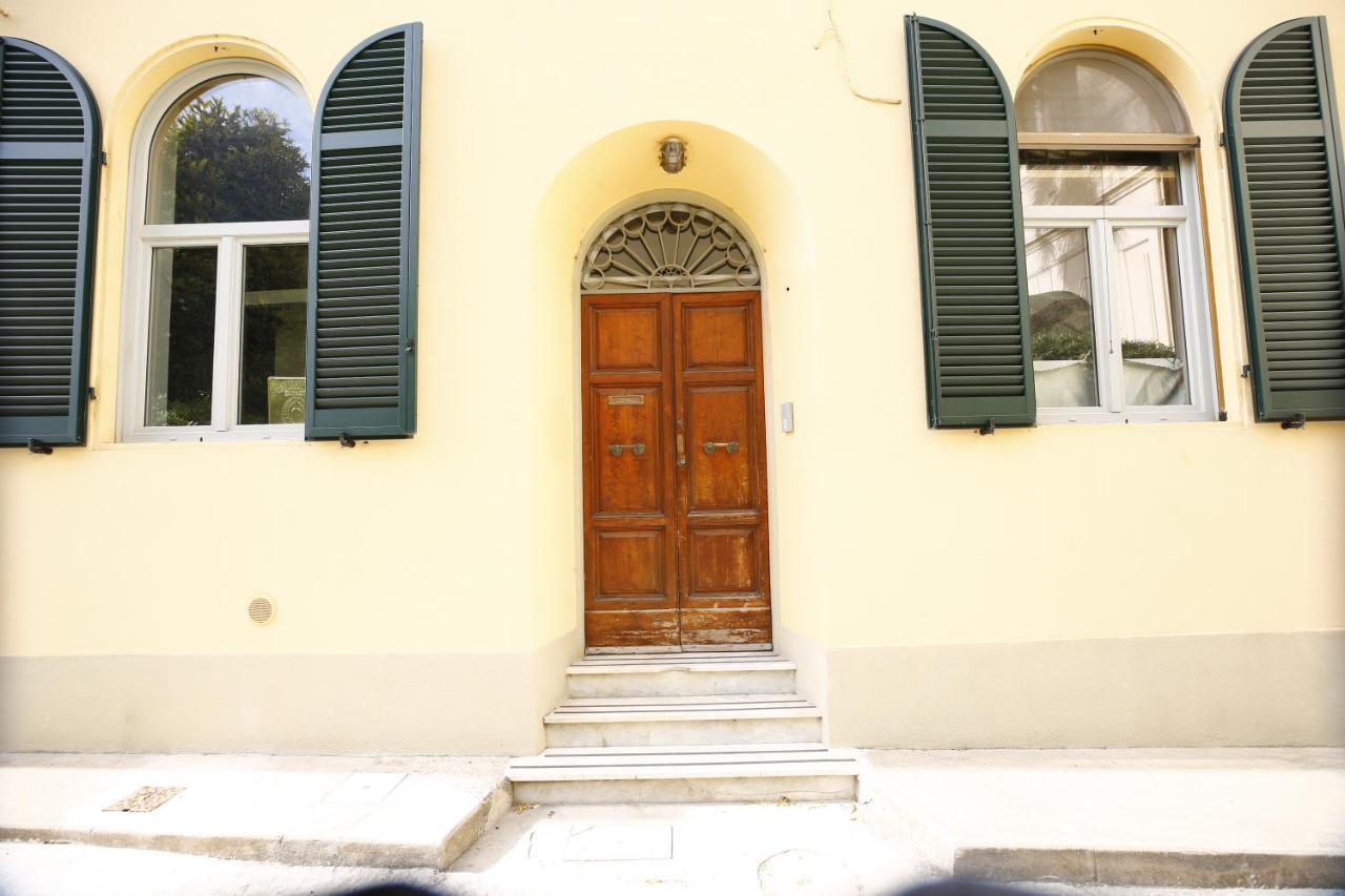 Lungarno Buozzi 7 Apartments Πίζα Εξωτερικό φωτογραφία