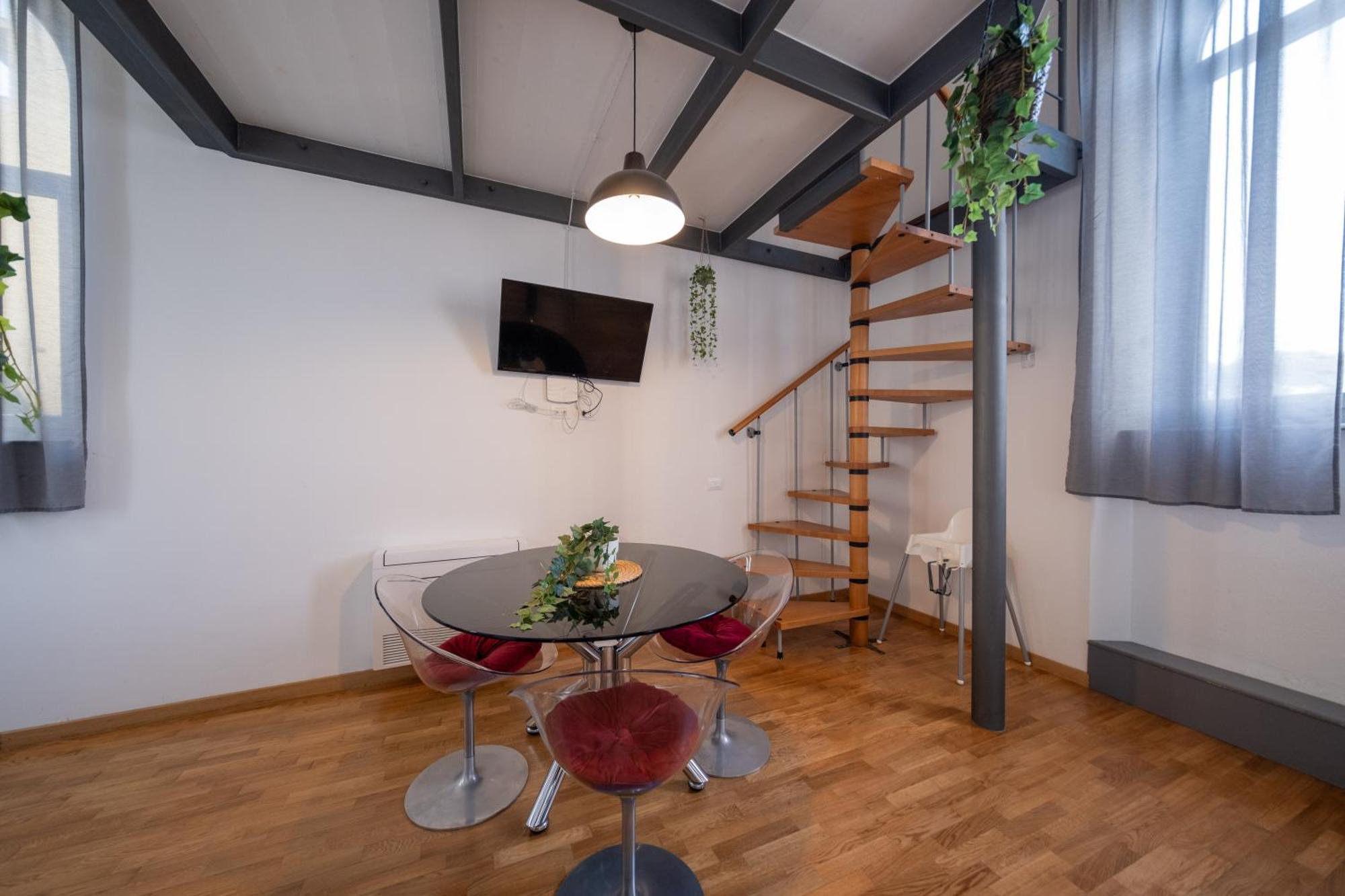 Lungarno Buozzi 7 Apartments Πίζα Εξωτερικό φωτογραφία