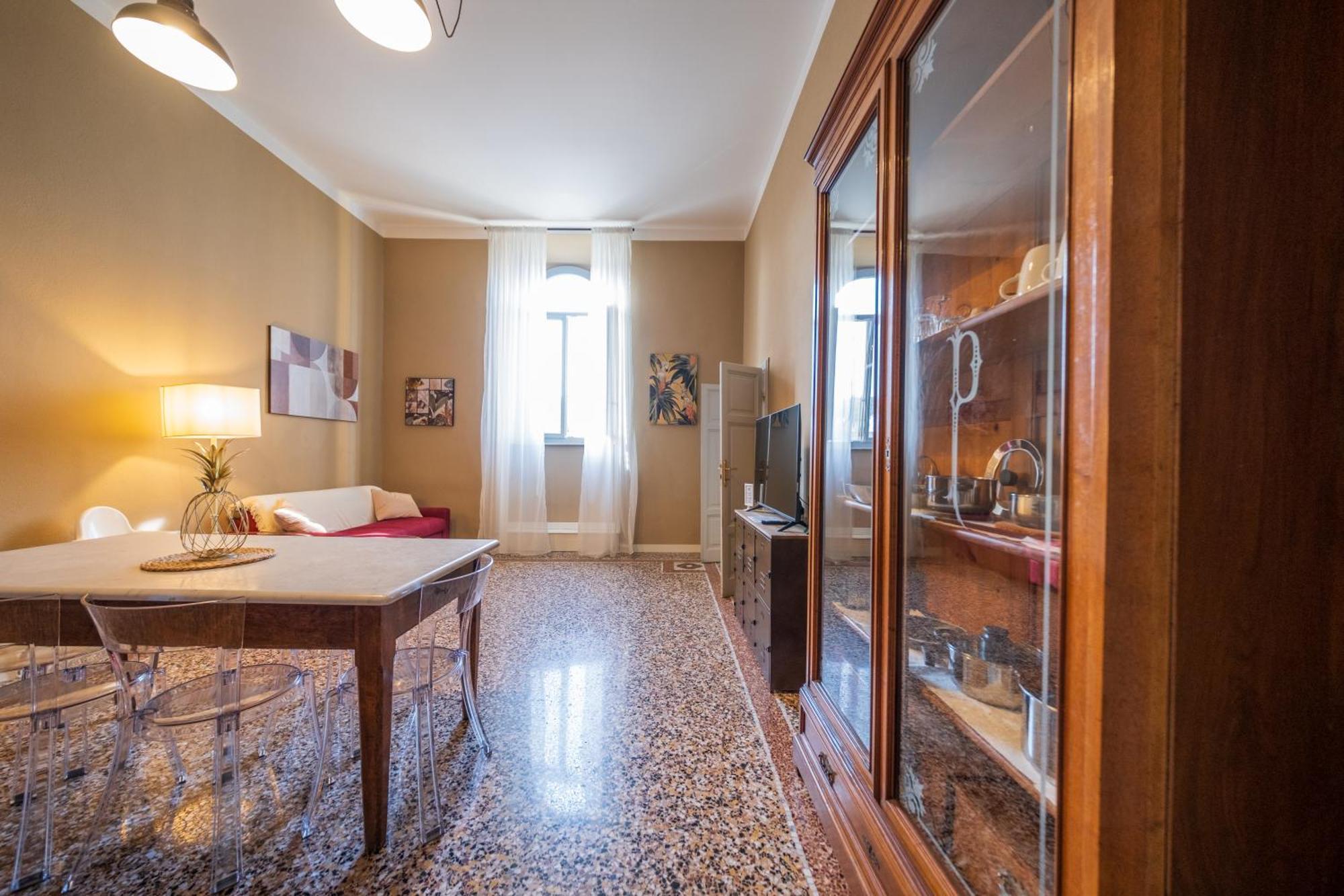 Lungarno Buozzi 7 Apartments Πίζα Εξωτερικό φωτογραφία