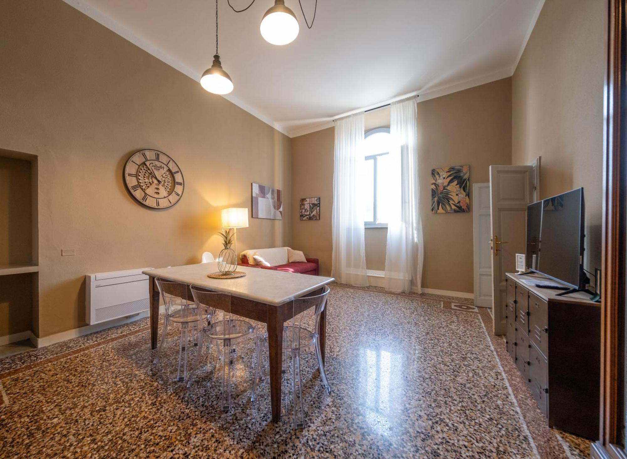 Lungarno Buozzi 7 Apartments Πίζα Εξωτερικό φωτογραφία