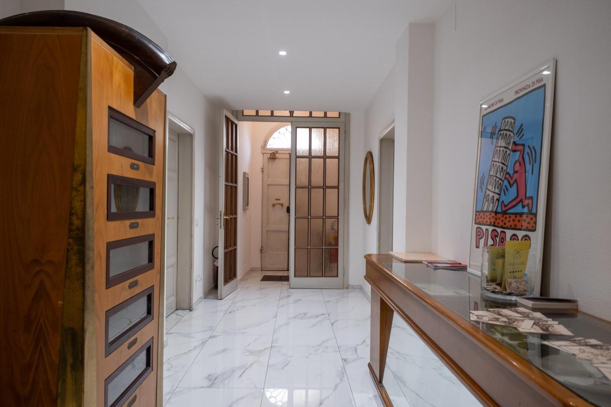 Lungarno Buozzi 7 Apartments Πίζα Εξωτερικό φωτογραφία