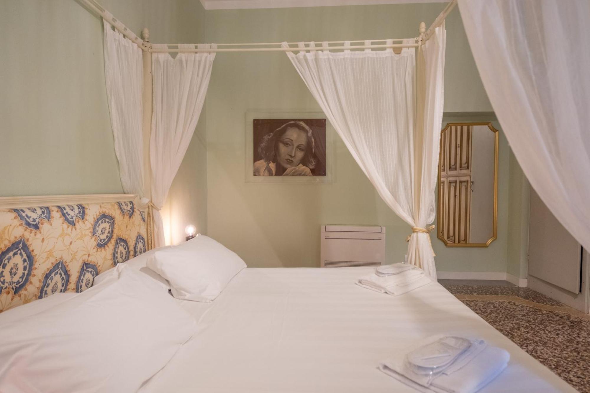 Lungarno Buozzi 7 Apartments Πίζα Εξωτερικό φωτογραφία