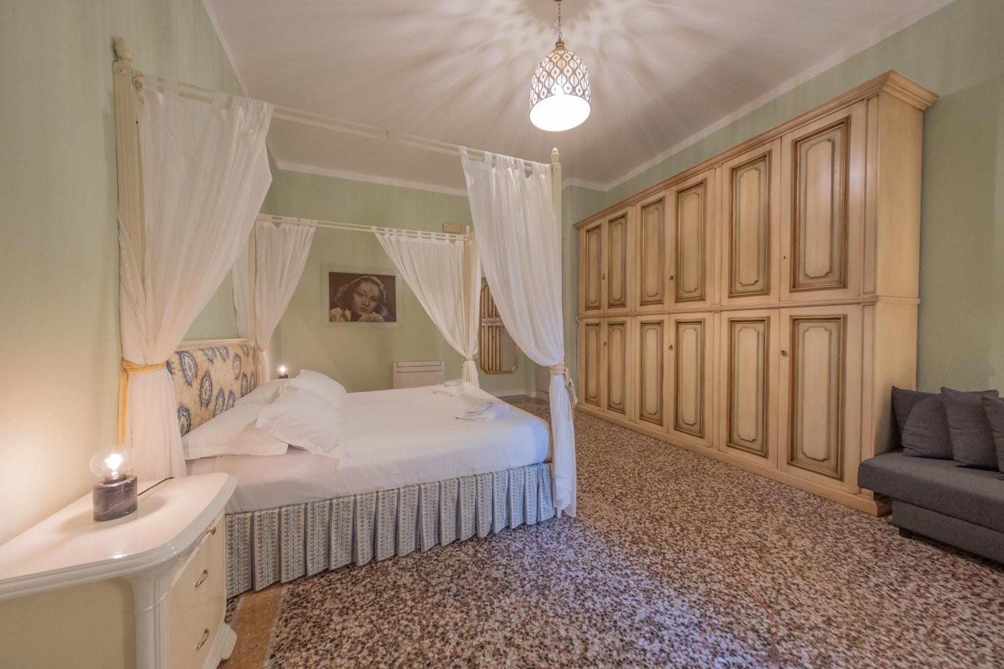 Lungarno Buozzi 7 Apartments Πίζα Εξωτερικό φωτογραφία